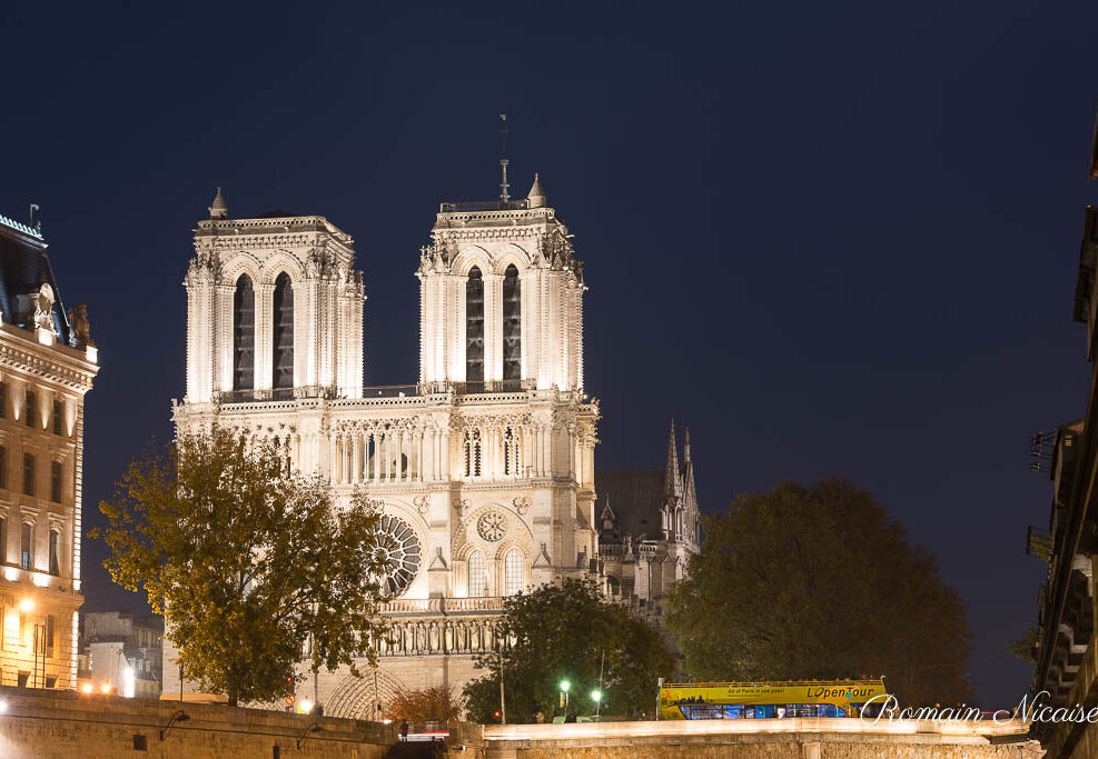 paris-nuit-notre_dame_de_paris