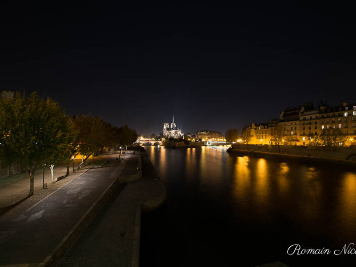 paris-nuit-notre_dame_de_paris